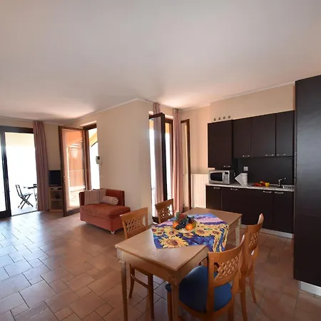 Garden Flat By Lake Maggiore, Cleaning Included *
