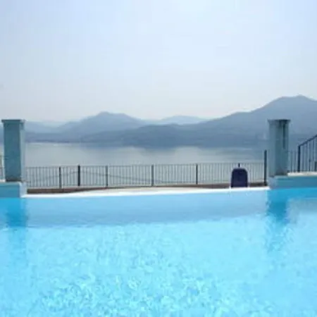 Garden Flat By Lake Maggiore, Cleaning Included Appartement Oggebbio