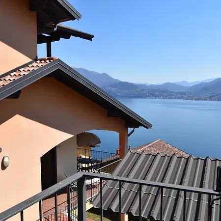 Garden Flat By Lake Maggiore, Cleaning Included Apartamento
