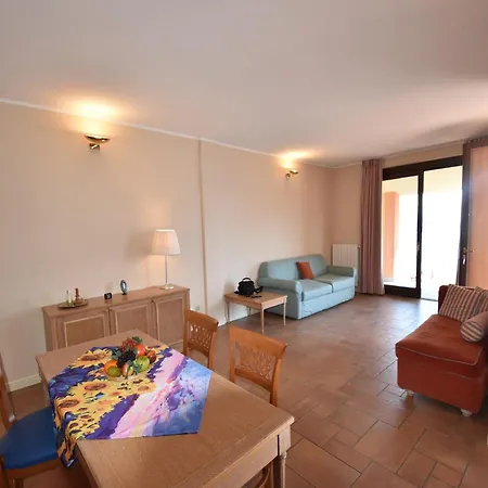 Appartement Garden Flat By Lake Maggiore, Cleaning Included