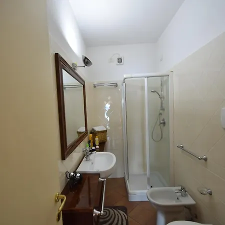Garden Flat By Lake Maggiore, Cleaning Included