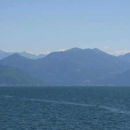 Garden Flat By Lake Maggiore, Cleaning Included Apartamento Oggebbio