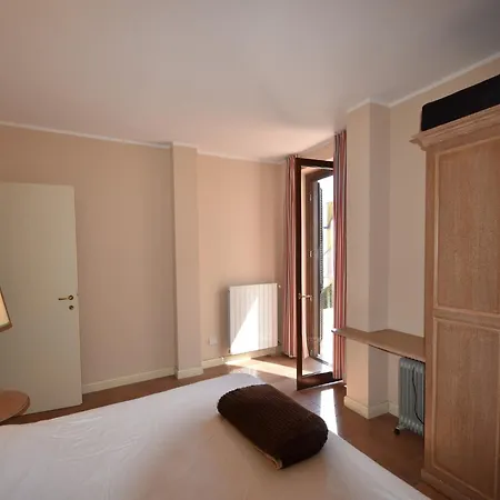 Garden Flat By Lake Maggiore, Cleaning Included Apartamento Oggebbio