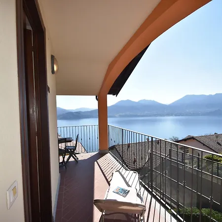 Garden Flat By Lake Maggiore, Cleaning Included Appartement *